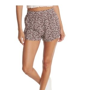 ABOUND Dolphin Hem Shorts In Ivory- Brown Mini Moo